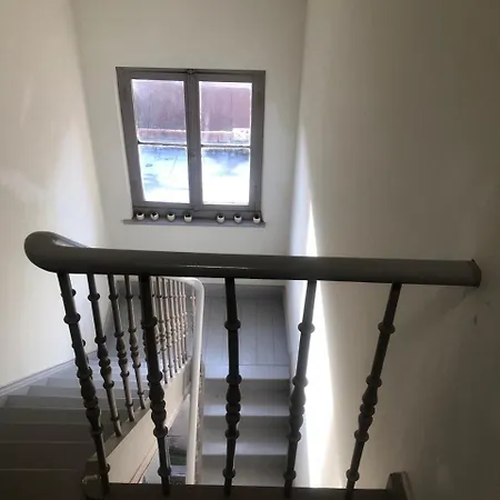 Design Spacious 46 شقة خنت